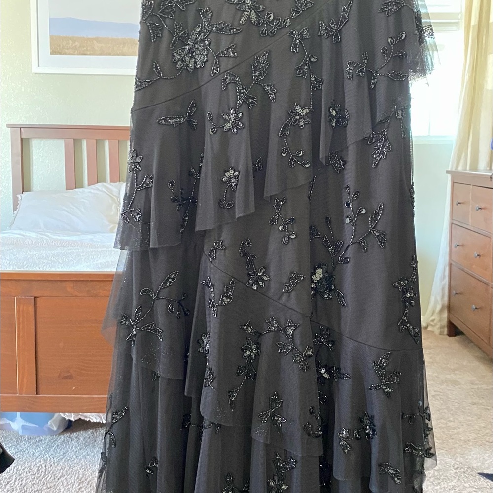 Dress - Picture 5 of 7